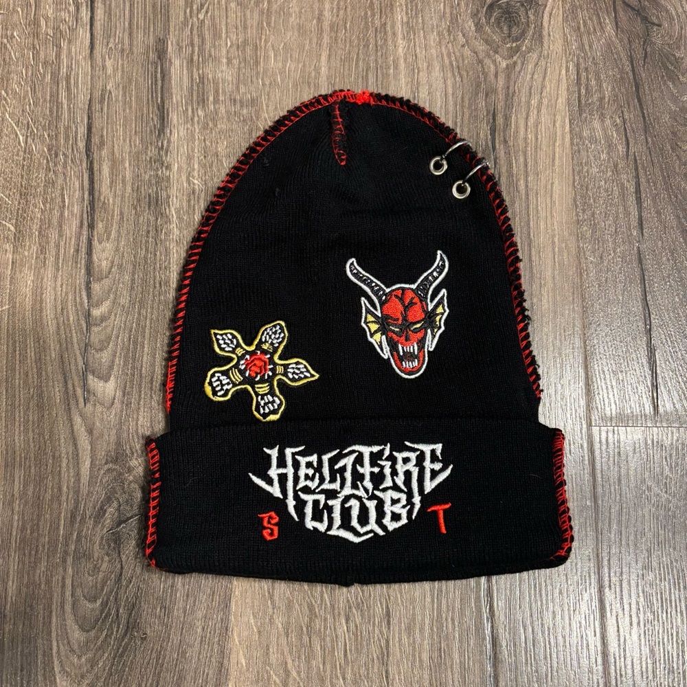 Stranger Things Hellfire Club Black Pierced Beanie ‘Hot Topic’ LIKE NEW - OSFM